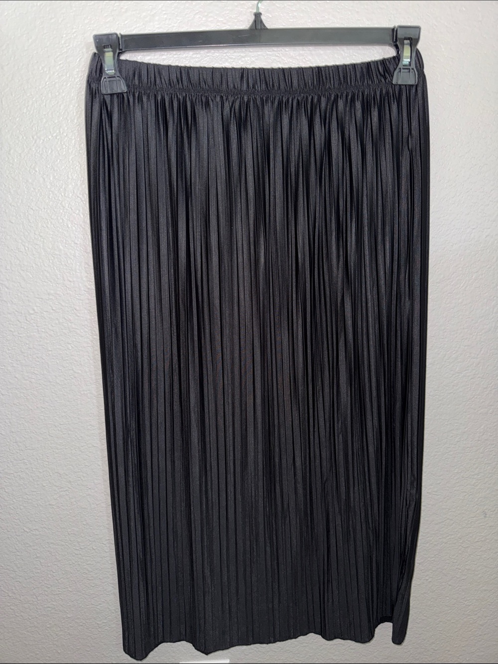 ZARA Black Pleated Midi Skirt